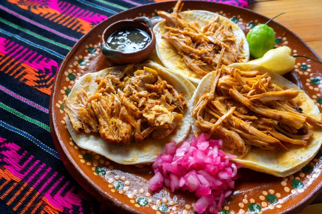 Taco cochinita