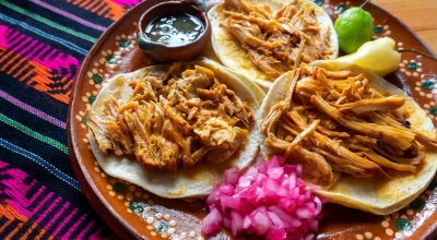 Taco cochinita